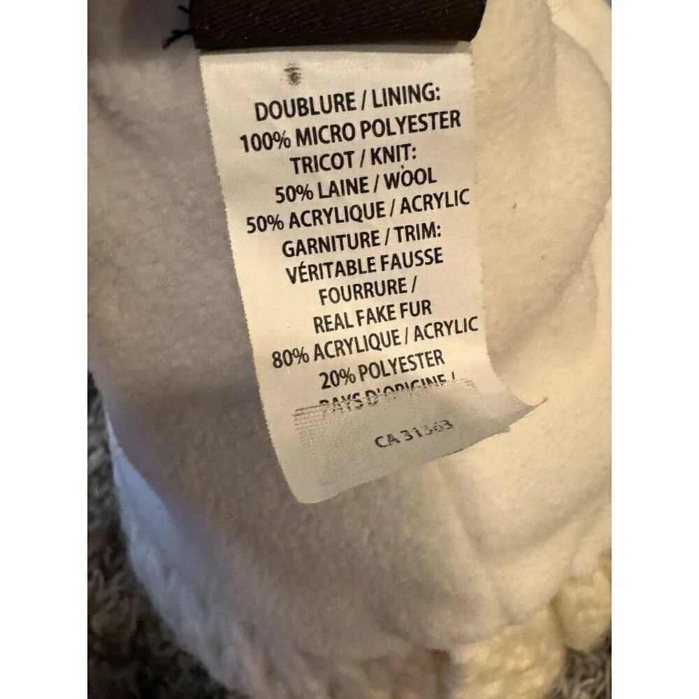 Kyi Kyi Canada Cream Classic Fur Pom Knit Beanie O/S